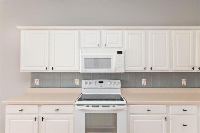 Building Photo - 9244 SE 128th St