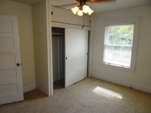 Building Photo - 527 Peyton St