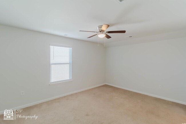 Building Photo - 3320 Candytuft Dr