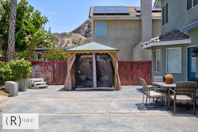 Building Photo - A Bright and Cozy Home with 3 Bedroom and 2 Bathroom with a Loft