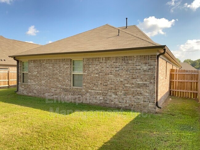 Building Photo - 9404 Eckley Pl