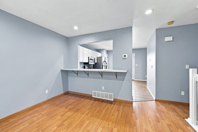 Building Photo - $2,840.95 with $300 Off The First Month's Rent, 3 Beds - 2.5 Bath, Single Family Home in Westmins...
