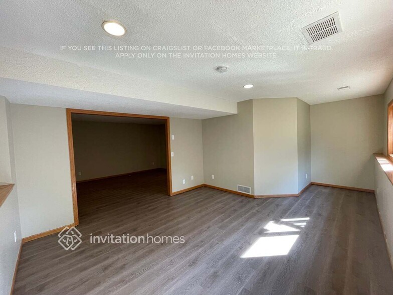 Building Photo - 13470 Dellwood Way
