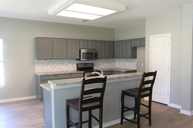 Building Photo - 20910 Kings Clover Ct