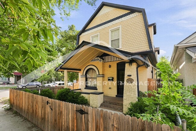 Building Photo - 3503 Franklin St