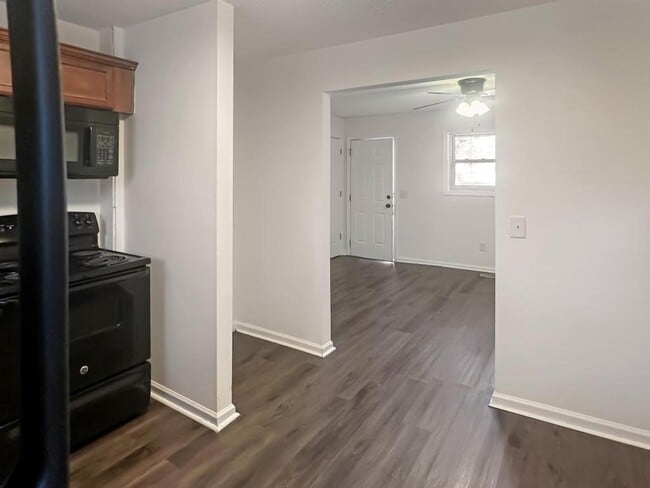 Building Photo - 1002 Martin Luther King Jr Dr