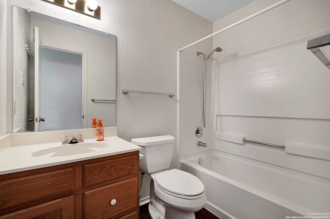 Building Photo - 13003 Beacon Park Dr