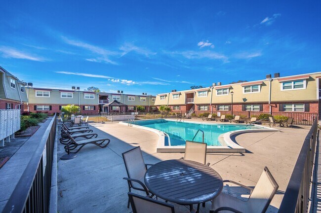 Building Photo - 13215 Bunn Cir
