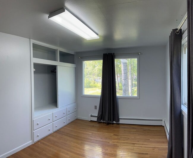 Building Photo - 12333 End St