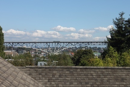 Building Photo - Queen Anne Townhome