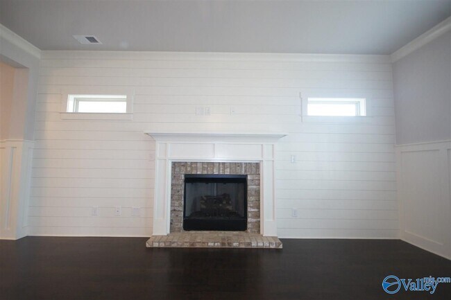 Building Photo - 12 Silky Oak Cir SW