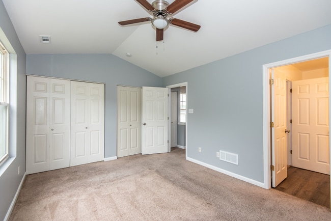 Building Photo - 4839 Heritage Heights Cir