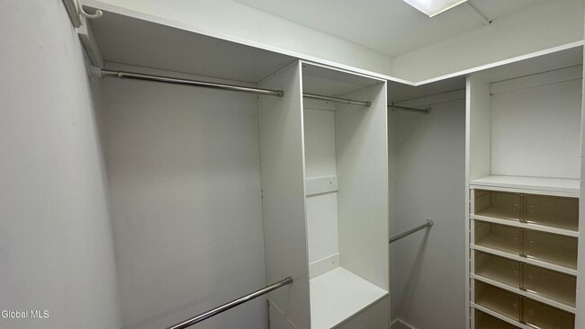 Building Photo - 234 Colebrook Rd