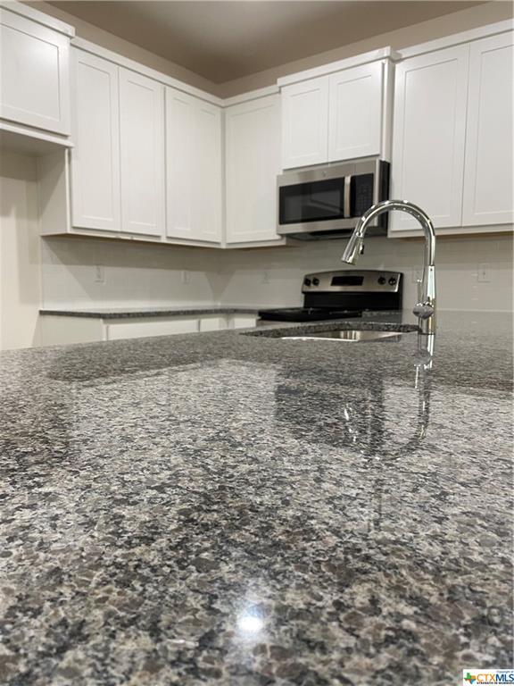 Building Photo - 909 Allie Wy