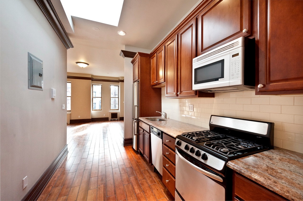 Building Photo - 48 Hamilton Pl
