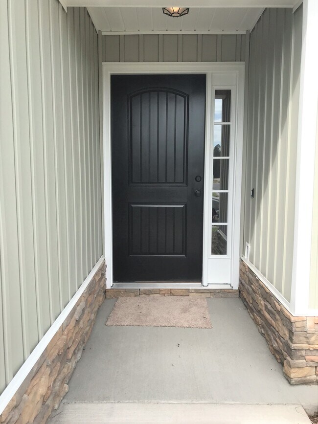 Building Photo - 9033 Brevard Rd