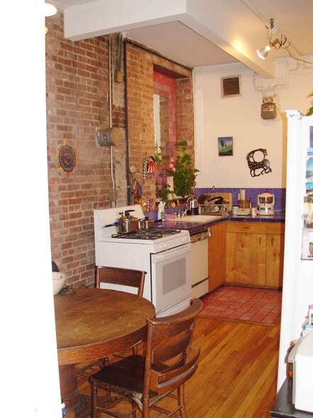 Building Photo - 169 Mercer St