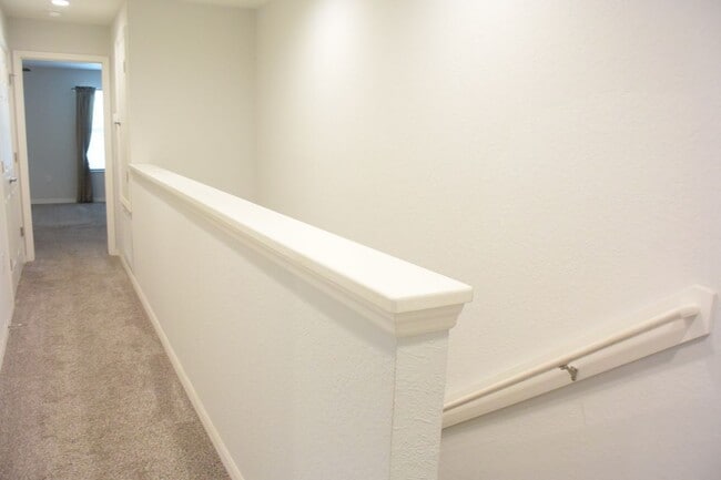 Building Photo - 1213 Grantham Dr