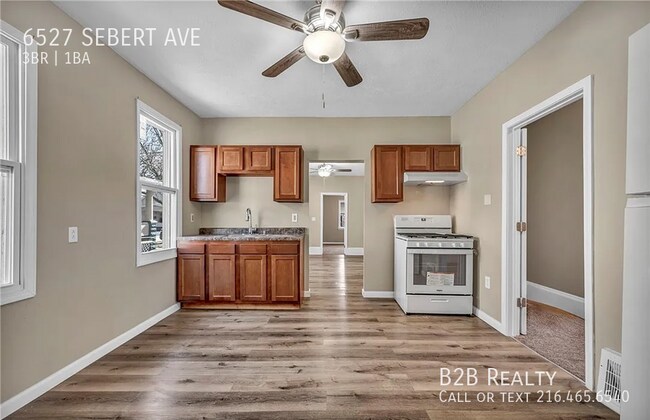 Building Photo - 6527 Sebert Ave
