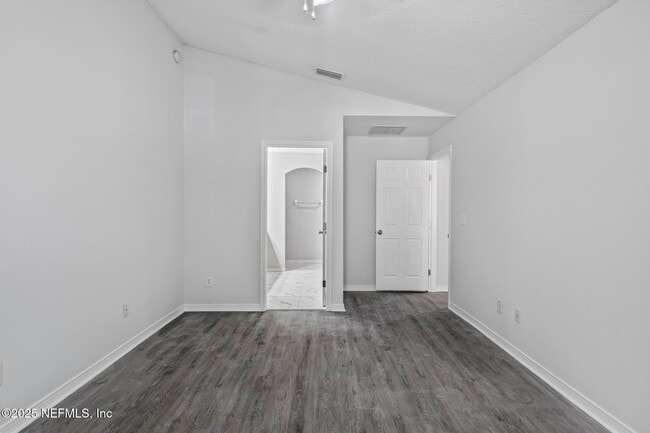 Building Photo - 5260 Collins Rd