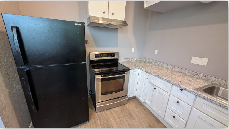 Building Photo - 1235 32nd St