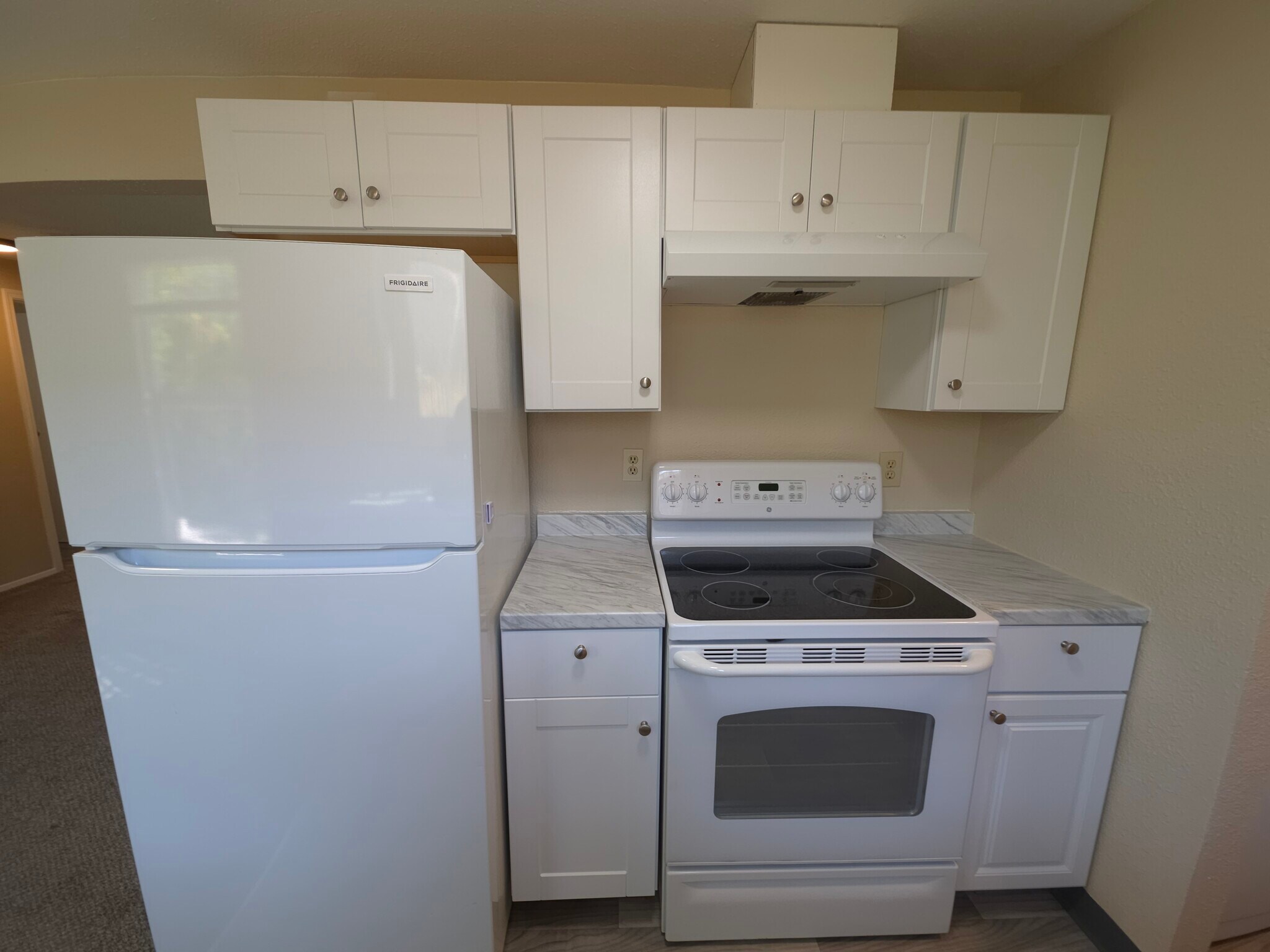 Building Photo - 2412 S I St