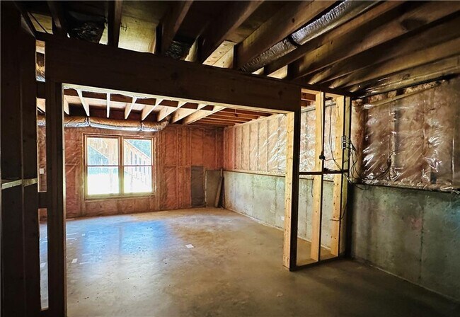 Building Photo - 2020 Bentwood Ct