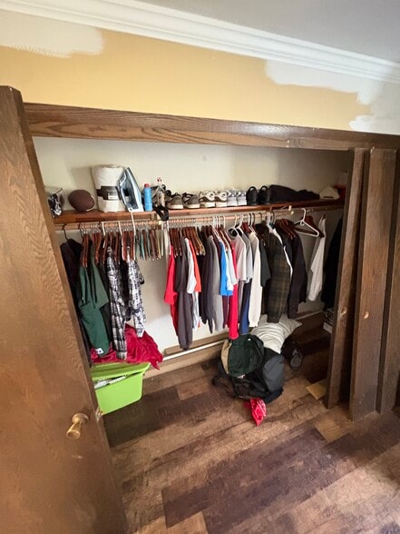 Building Photo - 2076 Chateau Ct