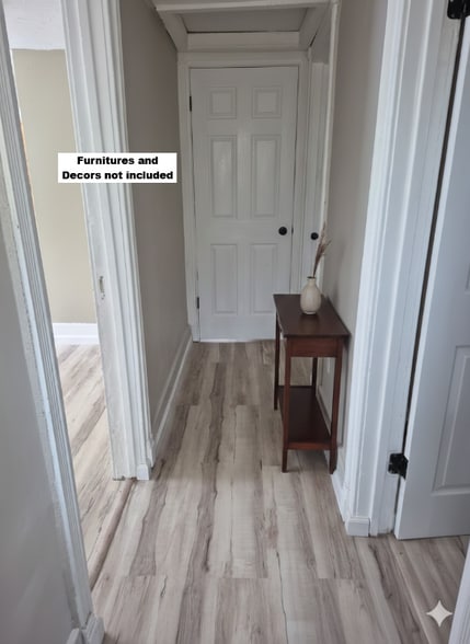 Building Photo - 27 Clarence St