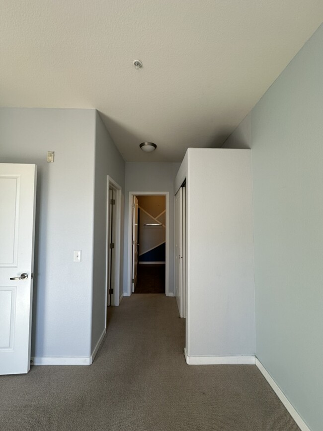 Master bedroom, closets area - 4100 Albion St