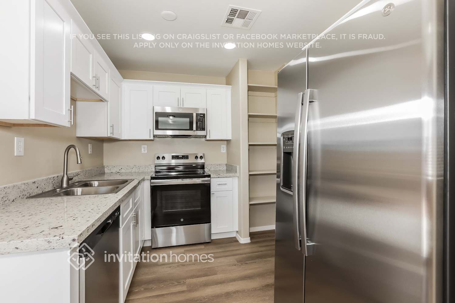 Building Photo - 250 Dakota St