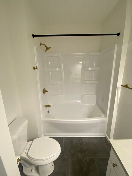 Building Photo - 203 E Ellsworth St