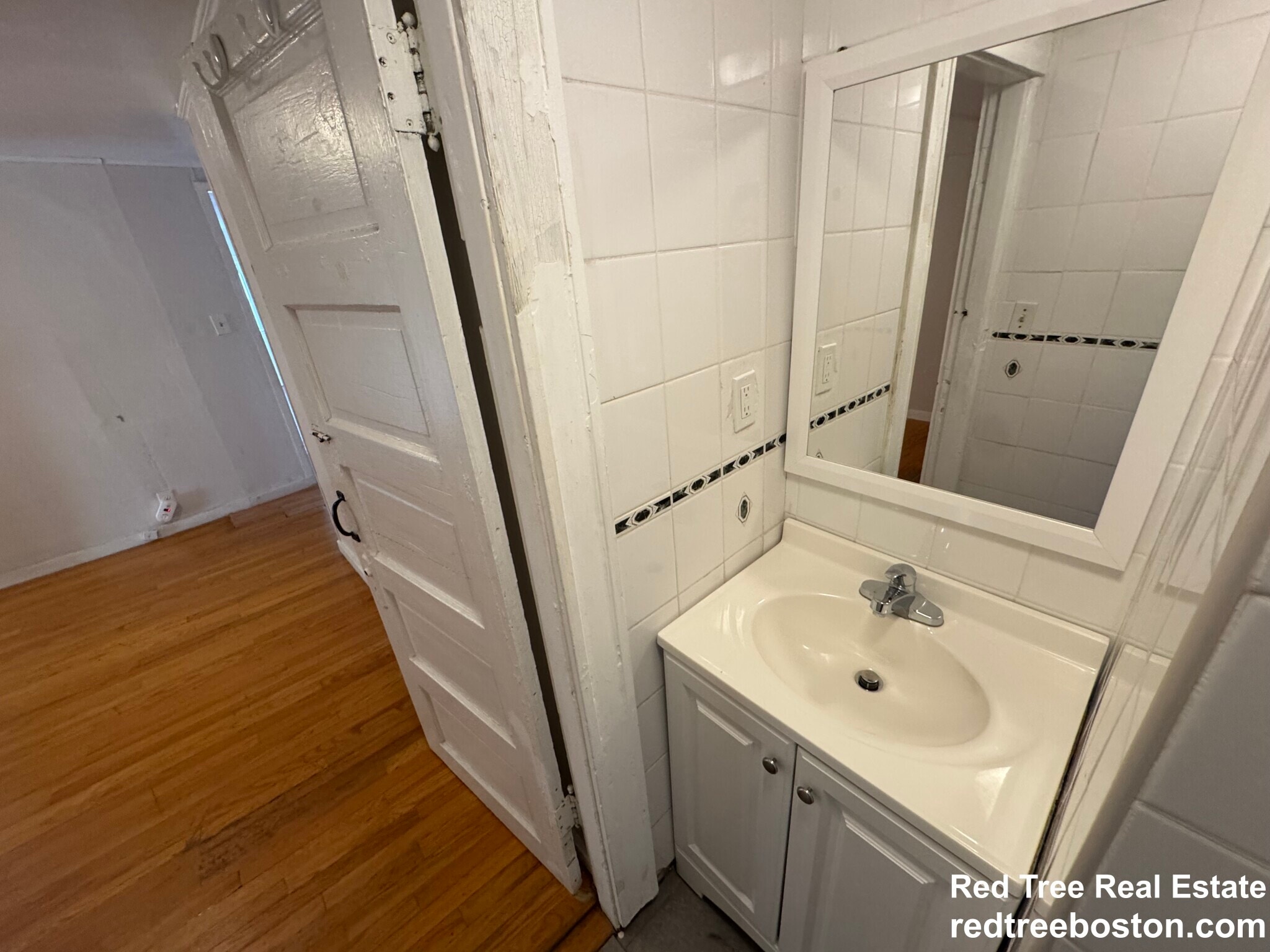 Building Photo - 1725 Commonwealth Ave