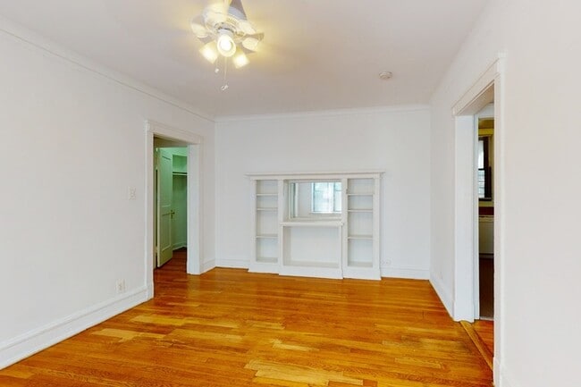 Floorplan - 5339-5345 S. Woodlawn Avenue