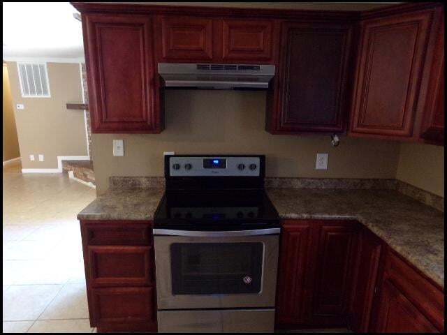 Building Photo - 9900 Pinnacle Valley Rd