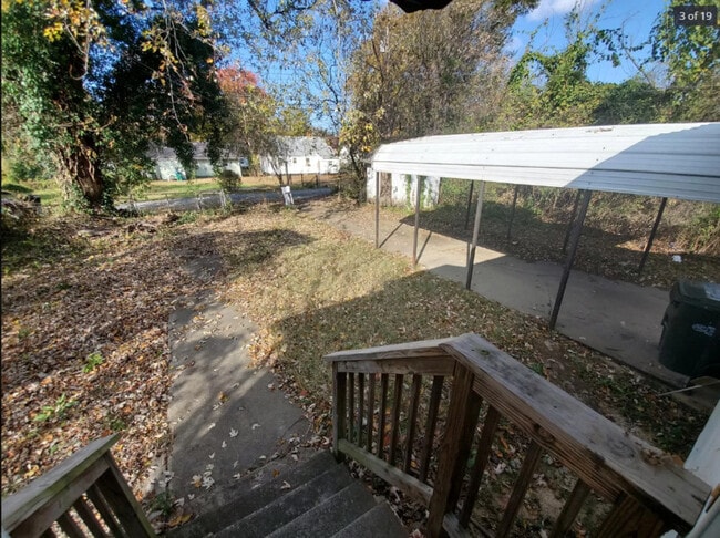 Building Photo - 1806 Mechanicsville Tpke