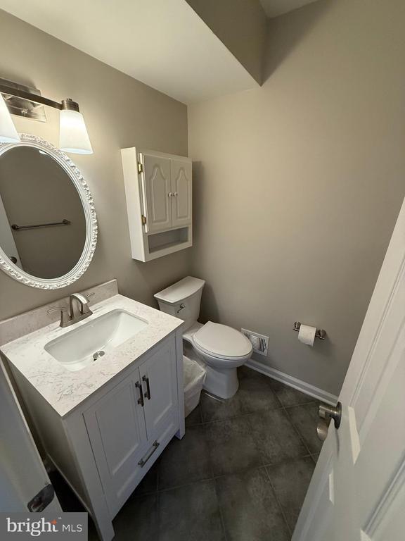Building Photo - 918 Catoctin Cir NE