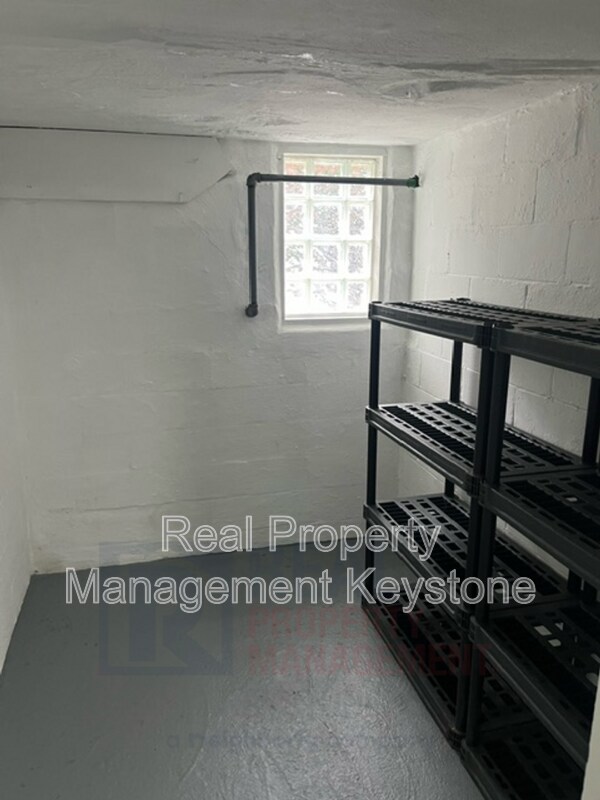 Building Photo - 307 Greenlee Rd