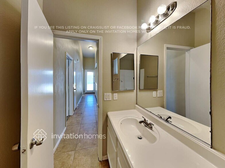 Building Photo - 16223 W Jefferson St