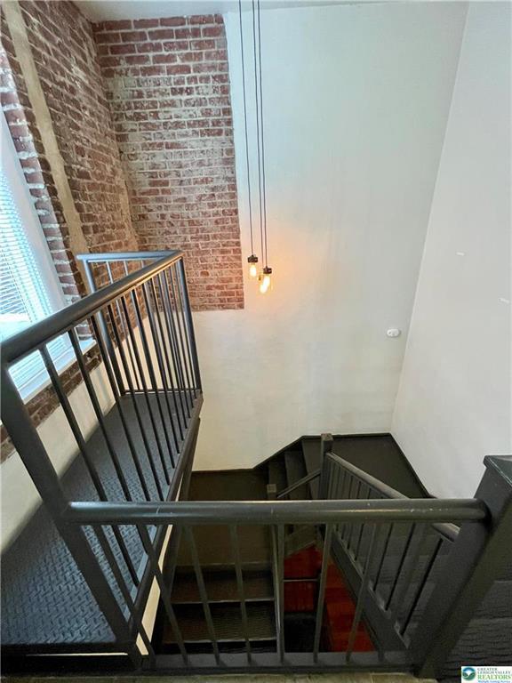 Building Photo - 147 S 4th St
