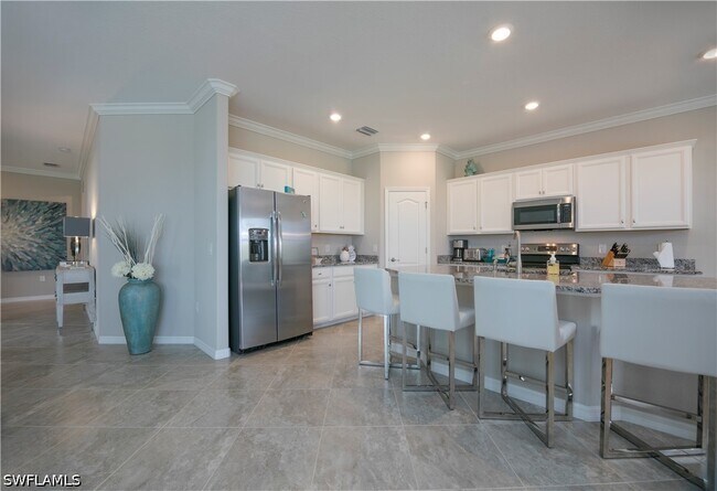 Building Photo - 1555 Marton Ct