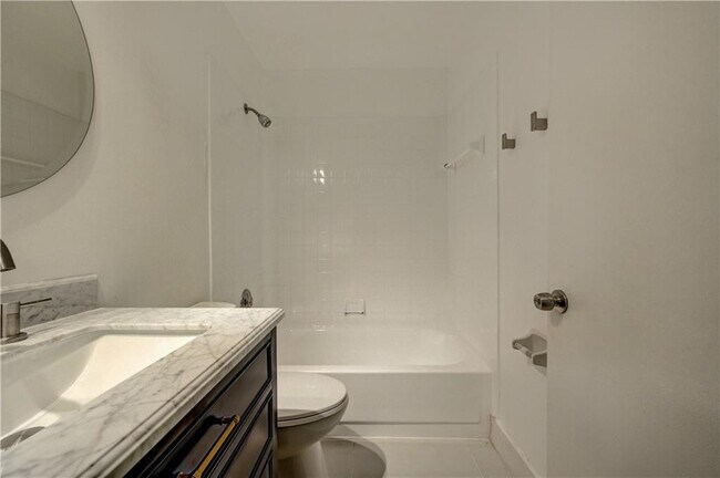 Building Photo - 3457 NW 44th St