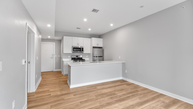 Building Photo - 475 Communipaw Ave