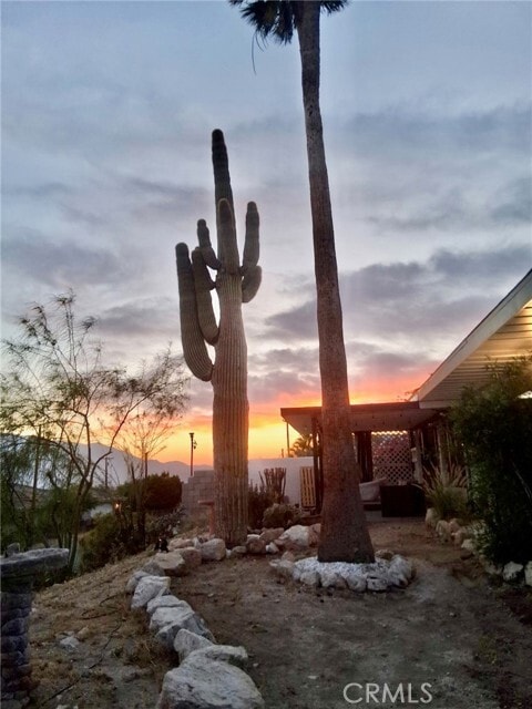 Building Photo - 12585 Mountain View Rd