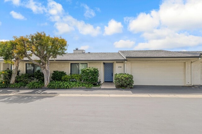 Building Photo - 6789 Shearwater Ln