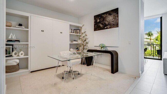 Building Photo - 1030 15th St