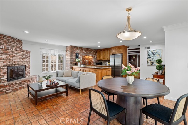 Building Photo - 16842 Harkness Cir