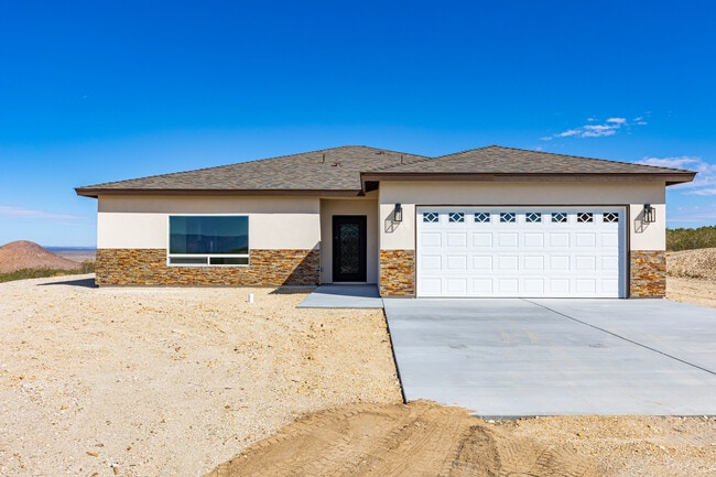 Building Photo - 10096 Glen Rd