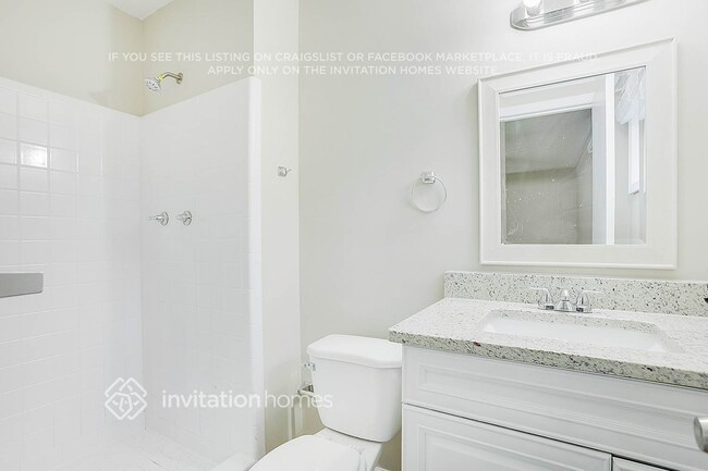 Building Photo - 3370 Creekway Dr