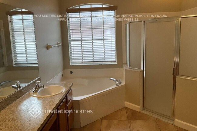 Building Photo - 2102 Drive Way